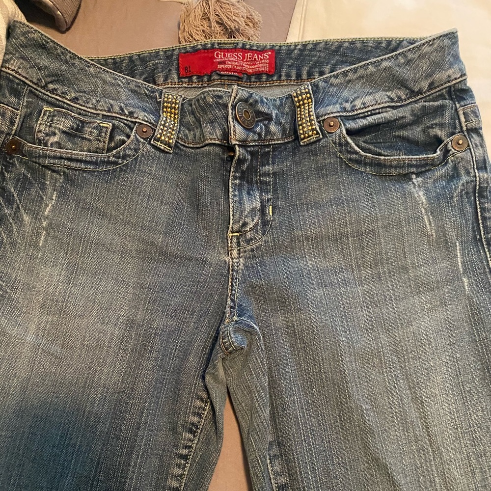 Guess jeans Sz 31 with gold studs
